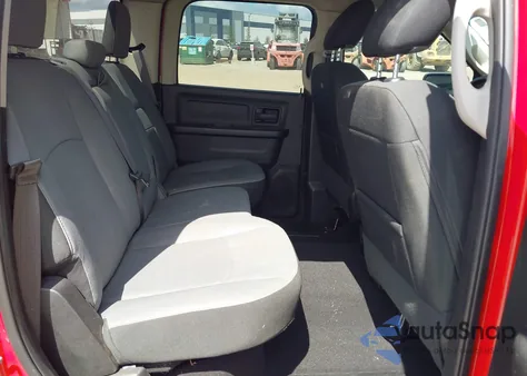 2021 Ram 1500 Classic Tradesman 4X4 5'7 Box z USA, uszkodzony, nr VIN 3C6RR7KT4MG665361